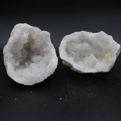 Géode de quartz entière (2 morceaux)